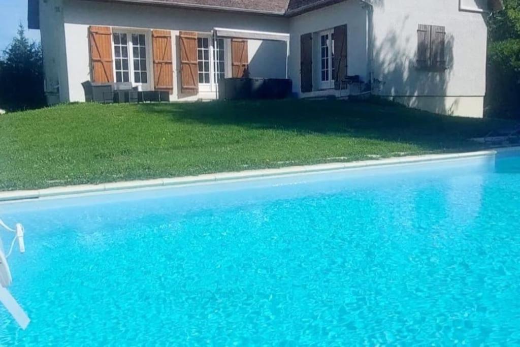 La Villa Du Lac A Mesnil Saint Pere 외부 사진